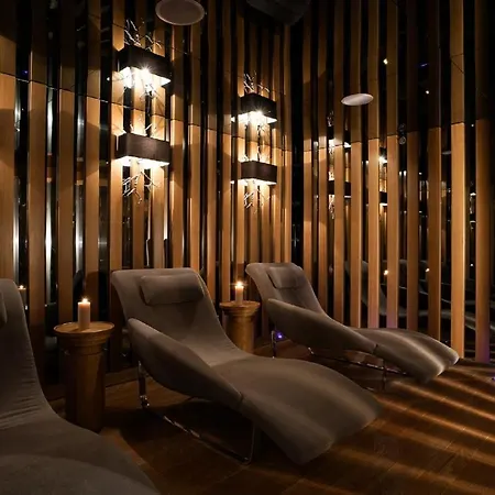 Hotel Divan