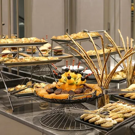 Divan Hotel 4*