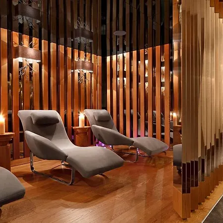 Hotel Divan 4*