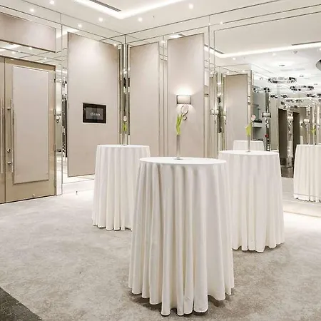 Divan Hotel 4*